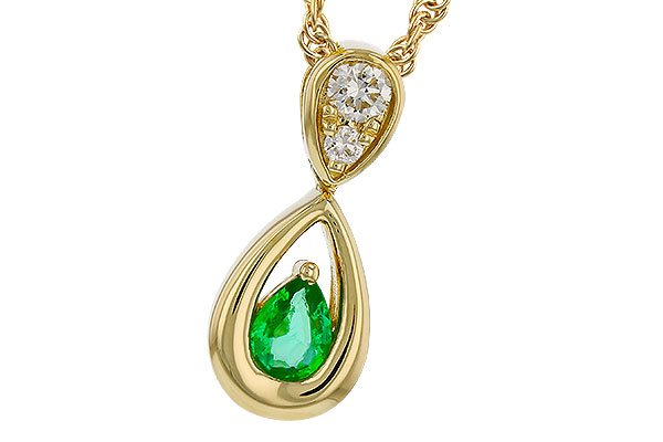 B302-49598: NECKLACE .10 EMERALD .16 TGW (4x3 EMER)